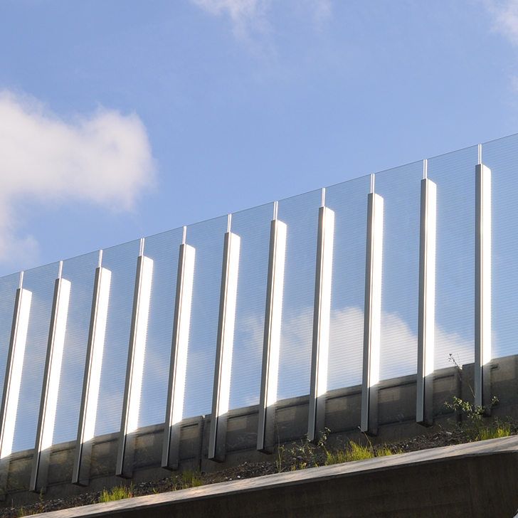 Vindskjerming i glass: Mer uteplass, mindre trekk